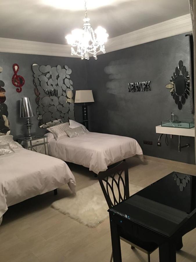 Casa Del Trotamundos Guest House Villamayor de Campos ภายนอก รูปภาพ