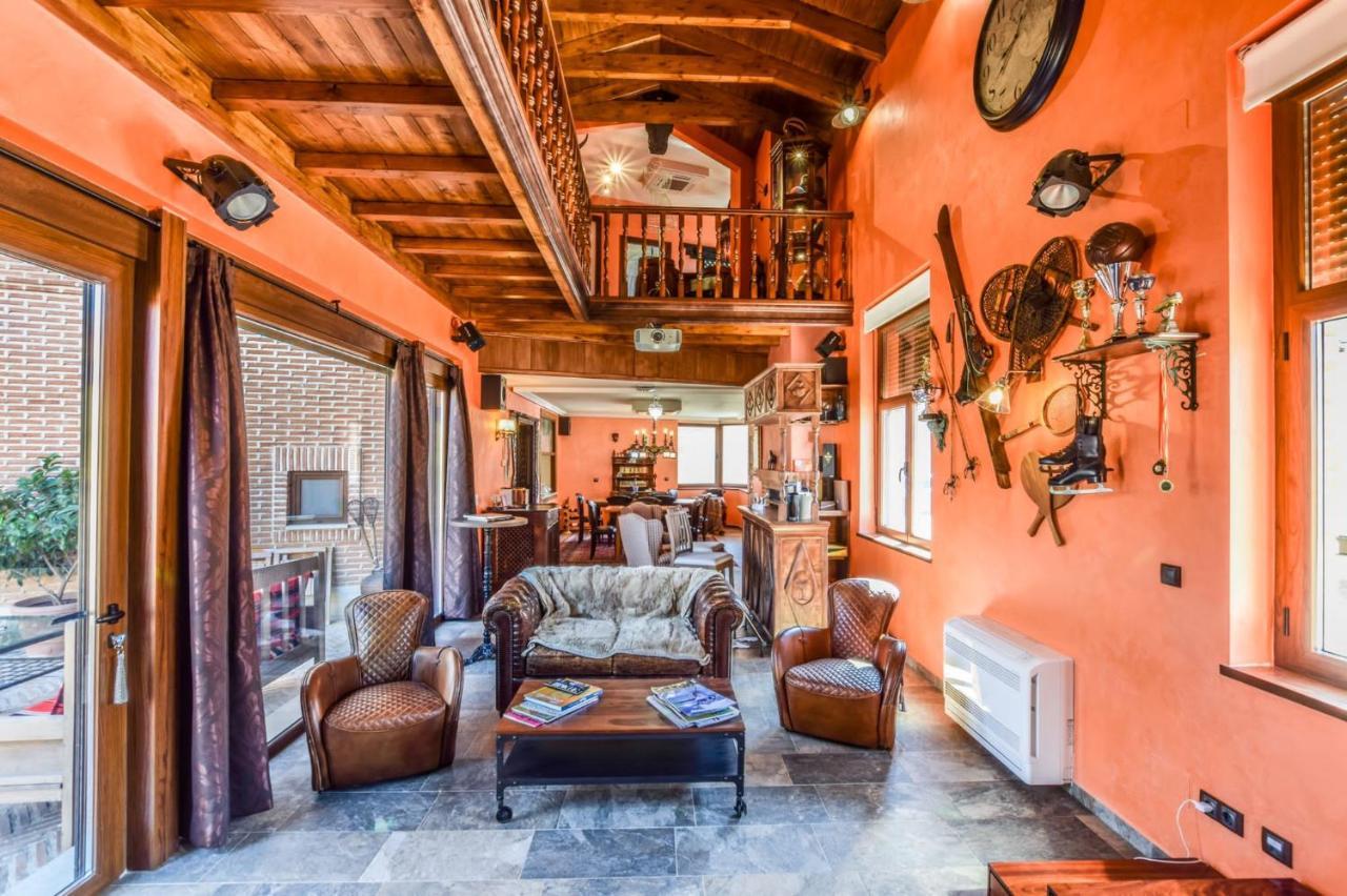Casa Del Trotamundos Guest House Villamayor de Campos ภายนอก รูปภาพ